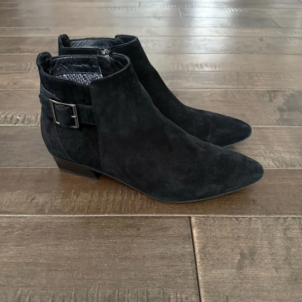 AQUATALIA Fernn Weatherproof Suede Booties Ankle Boots Black Leather 9.5